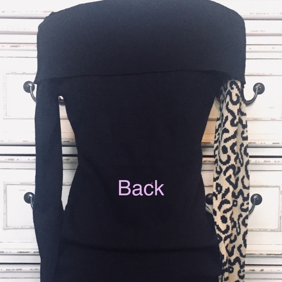 Venus Off the Shoulder Sweater - Picture 5 of 7